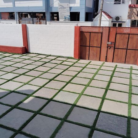 Crimson Villa Pondicherry Ngoại thất bức ảnh
