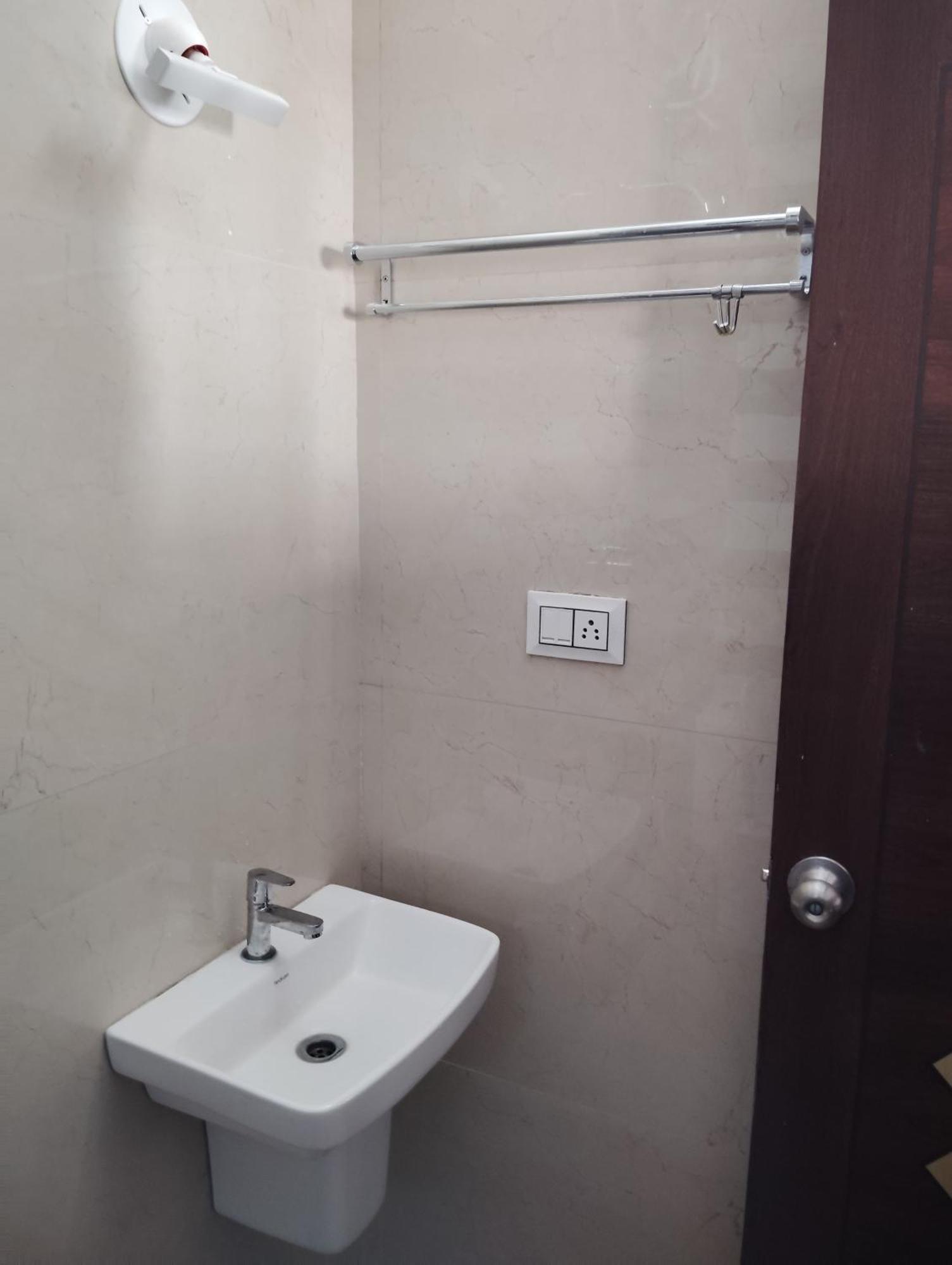 Crimson Villa Pondicherry Ngoại thất bức ảnh